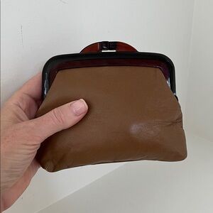 VINTAGE Small Mini Leather Clutch Wallet Plastic Frame Kiss Lock Closure